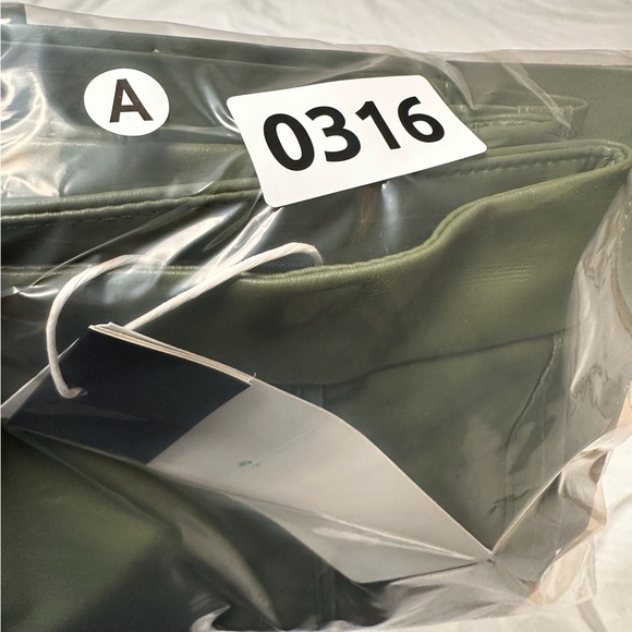 IVY PARK x Adidas Green Midi Pencil Skirt with Slit Sz XS NWT (A0315) - Picture 16 of 16